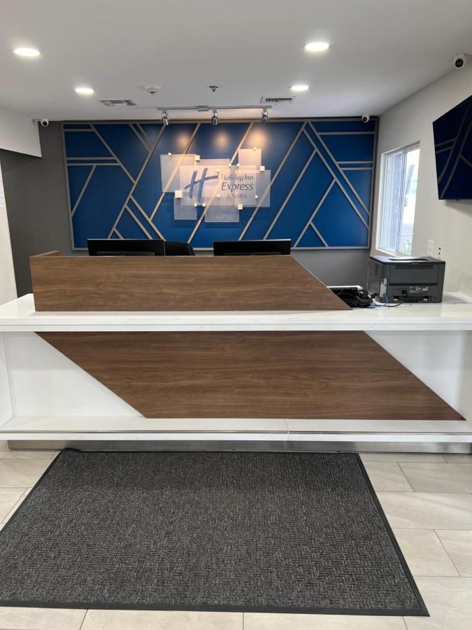 Holiday Inn Express & Suites Phoenix - Mesa West By Ihg Екстер'єр фото