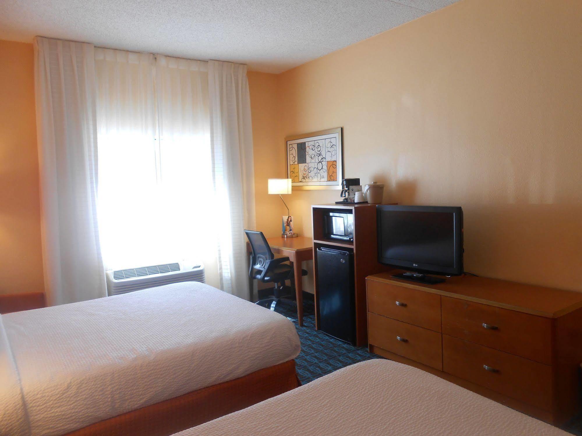 Holiday Inn Express & Suites Phoenix - Mesa West By Ihg Екстер'єр фото