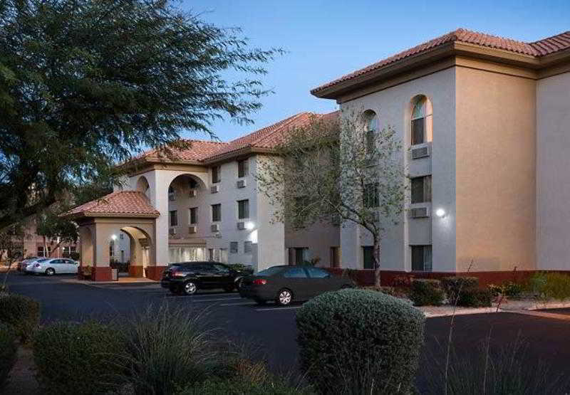 Holiday Inn Express & Suites Phoenix - Mesa West By Ihg Екстер'єр фото